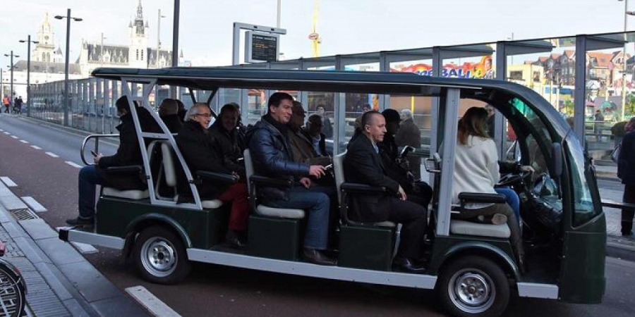 In de pers: Open VLD: Verkeersluwe binnenstad met e-bus als vervoermiddel, zelfs in voetgangerszone” (Het Nieuwsblad) In de pers: Open VLD: Verkeersluwe binnenstad met e-bus als vervoermiddel, zelfs in voetgangerszone” (Het Nieuwsblad)