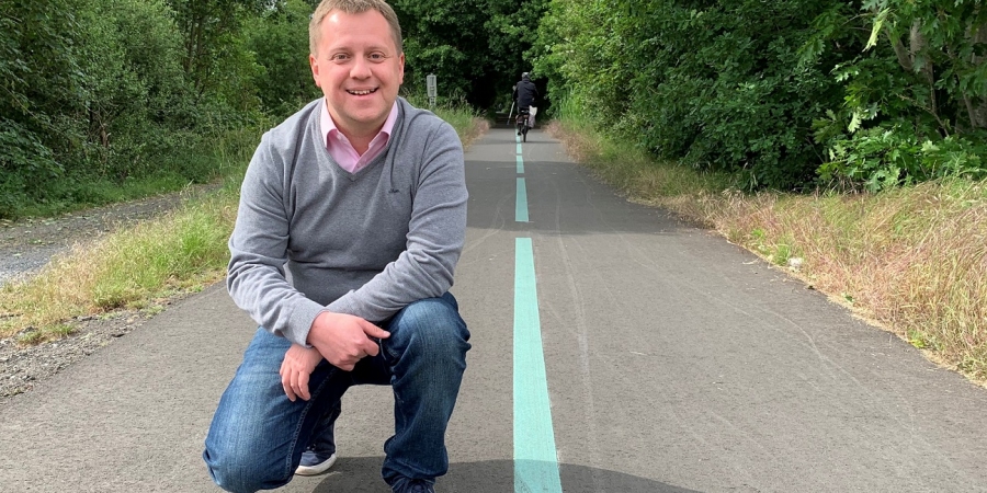 Fluorescerende strook zorgt voor fietsveiligheid Fluorescerende strook zorgt voor fietsveiligheid